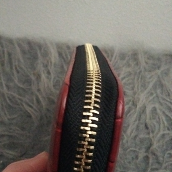 BCBG  wristlet wallet New in box w/o tags - Picture 7 of 9